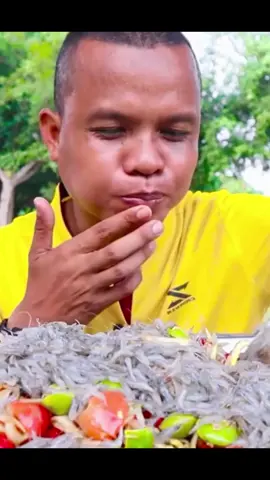 #mukbangeatingshow  #trending  #foodtiktok  #foryou  #fypシ  #foodreview  #funnyvideos  #laugh  #funnymoments  #xuhuong2023🇻🇳   #viralvideotiktok  #viral  #ourdoorfun  #outdoorcooking  #foryoupage  #food