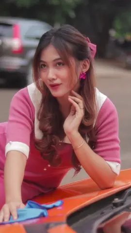 Cantik-cantik tapi kelakuan kaya preman! Siapa lagi kalo bukan Aura? #SerialTikTok #TikTokTainment #TikTokSeries #TikTokSeriesFuture #drama #aurasekartika #suneedaycreative #ichalovely #abialbian #dramatiktok #viraltiktok #kehidupan #keluarga #crush #pacar #cinta 