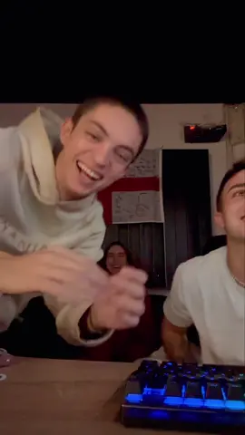 Abbiamo una cosa da farvi sentire..🤍 @JVLI @federica.abbate #dietrolequinte #NewMusic