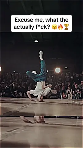 That entrance tho 😵😵😵 Bboy Bumblebee at @redbullbcone Camp Russia 2019 🎥 By iLL Flow on YT #bboy #breakdance #dancebattle #baile #viral #xyzbca #respect #fypシ 