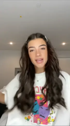 ꒷₊˚【 charli trying diff ways to curl ur hair ! 】༺🦢༻ ꒷₊˚⤜ ⌗ 🥡⸝⸝  66 fllwrs ⟡˚ ᰔ ✦ ࣪ ₊˚ 𝖗𝖊𝖖𝖚𝖊𝖘𝖙𝖊𝖉 𝖇𝖞: no one ! #raresbyali #fyp #blowthisuprn #blowup #viral #likes #follows #comments #dontflop #active? #charli #goodquality #charlidamelioodquality 