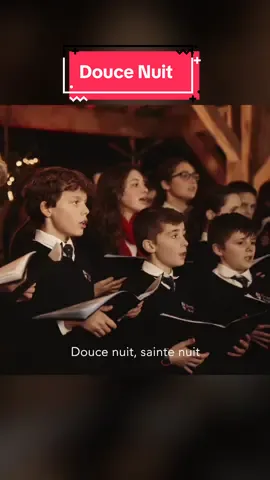 🎄Quelques jours avant Noël, le chœur des élèves de l’Académie du Puy du Fou chante la naissance de l'enfant Jésus avec Douce Nuit, un des chants de Noël les plus célèbres au monde.    🎶 Ce chant a été interprété à l'occasion du spectacle de Noël écrit, réalisé et présenté par tous les élèves de l’Académie (école, collège et lycée) à l’occasion de la 46e assemblée générale de la Cinéscénie.     Chant : choeur de l’Académie, d’après Douce Nuit (Stille Nacht) de Franz Xavier GRUBER.  Images : Spectacle de Noël de l’Académie réalisé pour l'assemblée générale de la Cinéscénie.  #Noël #PuyduFou #Chœur #ChantdeNoël #DouceNuit