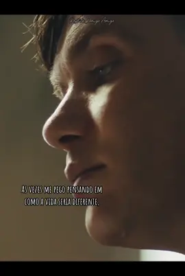 As vezes o passado nos assola…💭 #peakyblinders #thomasshelby #thommyshelby #tomasshelby #tristeza 