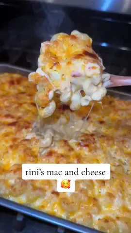 tini’s recipe maybe convinced me that roux in mac and cheese is not bad at all 😅😅🥰🥰  FULL RECIPE:  1 lb pasta (cavatappi) 1 lb mozzarella 1 lb colby jack ½ lb sharp cheddar ¼ tsp salt ¼ tsp pepper ½ tsp garlic powder ½ tsp smoked paprika  3 tbsp unsalted butter  3 tbsp flour  16 oz evaporated milk  2 cups heavy cream  1 tbsp Dijon mustard  #tinismacandcheese #macandcheese #macandcheeserecipe #tini #fyp #foryou #bestmacncheese #viralrecipe 