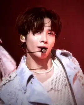 i need to be PUT DOWN IMMEDIATELY. 😭 #taehyun #txt #moa #kpopfyp #edits #trending #viral #luresoc #daydreamsoc☆ 