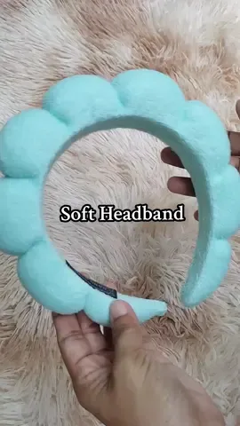 Ang ganda ng quality, ang ganda ng kulay tapos napaka soft pa ng material! Mapapa wow ka talaga dito eh! 😍 #headband #spongeheadband #cuteheadband #fyp 