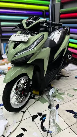 Wrapping sticker vario kakhi green premium #wrappingsticker #wrappingstickerindonesia #wrappingstickerbekasi #wrappingstickerterdekat #berandatiktok #cuttingstickerindonesia #wrppingstickerjakarta #wrappingstickermurah #wrappingstickerjabodetabek #bismillahfyp #foryou #wrappingstickermotor #skotletmotor #stickermotor #vario #vario150 #vario125 #vario160 #hondavario #vario160cc 