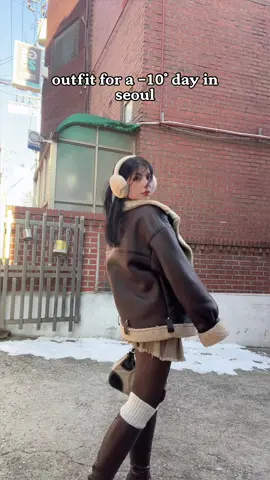 god bless the inventors of heattech tights that allows me to still wear skirts in winter #outfit #추천 #추천떠라 #패션 #패션틱톡 #서울패션위크 #서울 #seoul #seoulfashion #seoullife #korea #studentlife 