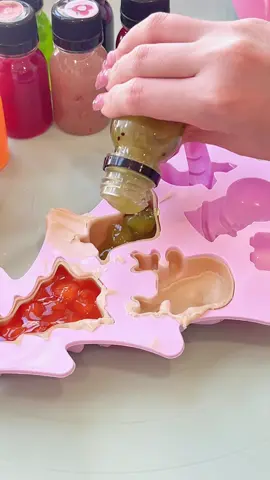 Đừng cười nữa buồn lên! #Xmas2023 #LearnOnTikTok #xuhuong #fypシ #GocSangTao #giangsinh #studywithme #DIY #foryou #handmade #color #foryoupage #kẹosáp Châu Khả Di làm kẹo sáp #candy 