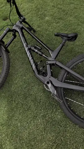 Cleanest torque in Australia 🤔#canyonbikes #canyon #mtb #🚲 #canyontorquecf72022 #perthmtb #fypシ #perthmtbriders #fypシ゚viral #bikeedits #mtbedit #mtbfilm #bikecontent #deauty #4k 