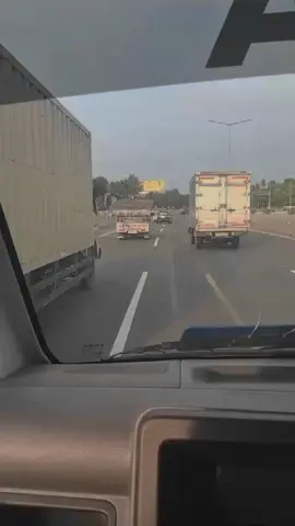 gaspol konvoi 3 armada otw srengseng #fypシ #foryoupage #drivermudapunyacerita #TerimaTantanganRoyco #kulibesi 