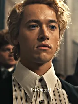 if villian why sexy  #thehungergames #thehungergamestheballadofsongbirdssnakes #thehungergamestbosas #coriolanussnow #coriolanussnowedit #lucygraybaird #lucygraybairdedit #tbosas #presidentsnow #presidentsnowedit #tomblyth #tomblythedit #rachelzegler #edit #fyp #foryou #foryoupage #viral #katnisseverdeen #peetamellark #finnickodair