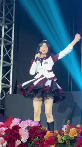 di pojokan hatiku ini Adalah senyum diwajahmu yang telah pergi 😭😭😭 @Dedellll 🥵  #jkt48flower12ful #jkt4812thanniversaryconcert #flowerfulljkt48 #adeljkt48 