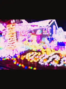 Oakland new jersey has the best light show on Princeton Terrace #lights #christmas #christmastree #christmaslights #decoration #newjersey #oaklandnewjersey #oaklandnj #bergencounty #bergencountynj #beautifulview 