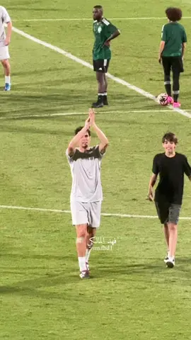كاكا و أبنه في مقر الأهلي 🤩💚 #kaka #milan #jeddah 