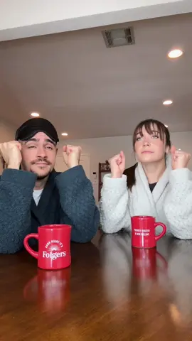 #ad A bold, smooth Black Silk or a delicious Breakfast Blend brew is the perfect way to start any morning @Folgers Coffee #DamnRightItsFolgers 