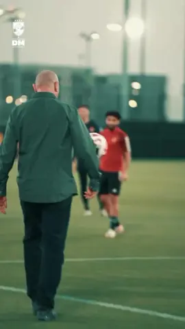 مهارات الخطيب في تدريبات الاهلي