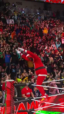 Kofi Claus gonna give us nightmares 👀🤣 #WWE #JeyUso #KofiKingston 