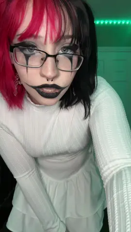 GO LUNA GO #fypp #fyp #Luna_moona #gothgirl #gothic #clownmakeup #clowngirl #honk 