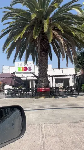 Bosa Kids Cafeteria con juegos en Vitacura #cafeteriaconjuegos #gelateriavitacura #datosypicadas #cafeteriainfantil 