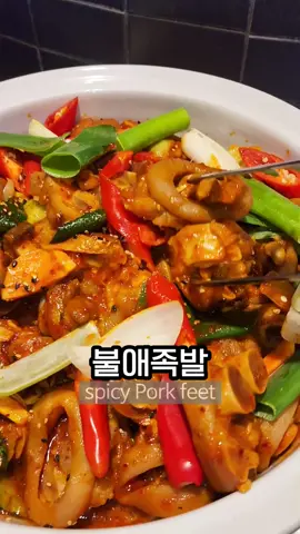 Special korean Office Worker Lunch  🇰🇷🎄part4 #koreanfood #Foodie #buffet #southkorea #mukbang 매장이름: 고메스퀘어 배곧직영점 주소: 경기 시흥시 서울대학로264번길 26-32 3층 가격: 평일점심 24,900원, 평일저녁29,900원, 공휴일/주말31,900원 운영시간:11:00~21:30 휴무일:연중무휴 💚💚💚💚💚💚💚💚 Store Name: Gourmet Square Baegot Store Address: 26-32, Seoul Daehak-ro 264, Siheung-si, Gyeonggi-do, Republic of Korea Price: Weekday Lunch KRW 24,900, Weekday Evening KRW 29,900, Holiday/Weekend KRW 31,900 Operating hours: 11:00 to 21:30 Holidays: 24/7