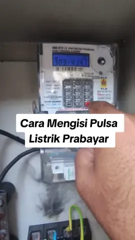 Berikut Cara Mengisi Pulsa Listrik kWh Meter PLN Prabayar  - Masukkan 20 digit token listrik (nomor token listrik) tersebut ke meteran.  - Tekan tombol 