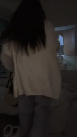 mumpung lg hujan, sini aku temani nonton drakor#chinesseboy #douyin #douyinchina #chinaboyfriend #douyinchinese #douyinboy #帅哥 #china #douyin抖音 #kiss #cuddles #hug 