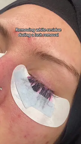 There’s a secret tip to everything #lashartist#lashtips#lashremoval#lashremover#melbourne#adelaide#brisbane#sydney #perth#lashes#lashtech 