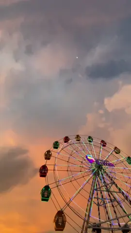 indah banget masyaallah✨#bianglala #senja #palembang #CitraLend #gwalkpalembang #gwalk #gwalkcitralandpalembang @citralandpalembang 