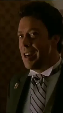 A ese gato loco le patina el coco🎶😂 . . . . Pelicula: Mi pobre angelito perdido en nueva york /Solo en casa 2 (1992) . . . 🎬 Disney+ . . . . . #mipobreangelito #mipobreangelito2 #homealone #navidad #soloencasa #peliculasrecomendadas #peliculasnavideñas #pelicula #peliculas #clips #movieclips #cine #cinema #christmas #macaulayculkin #disney #navidades #especialnavidad #comedia #humor 