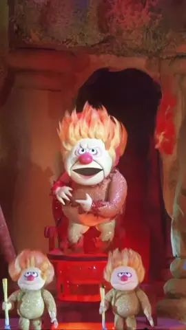 “THE YEAR WITHOUT A SANTA CLAUS” (1974) - TheCinemaHub #fyp #cinema #vintage #70s #1974 #heatmiser #snowmiser #christmas #december #xmas #snow #winter #santa #animation #rankinbass #theyearwithoutasantaclaus 