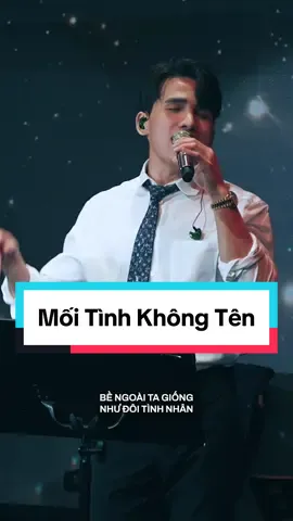 Mối tình này không công khai, yêu mập mờ không tương lai … Tặng mọi người bản live Mối Tình Không Tên, 1 sáng tác của Lê Chí Trung ♥️ #moitinhkhongten #quocthien #cover #lechitrung #dinhnguyen  #thealist #nhachaymoingay #HelloVietnam #tiktokmusic #nhungbaihatbuon #nhacnaychillphet #nhacbuon #WhatToPlay 