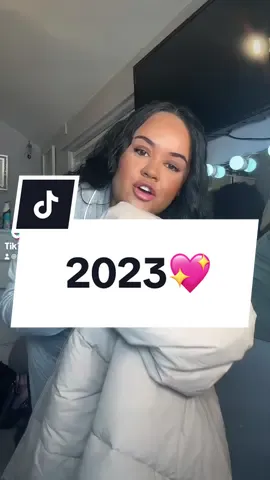 This is your sign to NOT CARE WHAT PEOPLE THINK 💖 Thank-you to all the brands that have worked with me this year. Looking back on this little video.. 17 year old me would be screaming🫶🏼🫶🏼💖💖