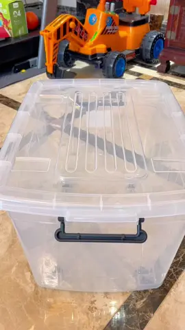 This transparent box with pulleys can hold a lot of things#Good things for home#Good things to share#Transparent plastic box