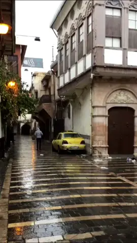 مطر الشام ما بذكركم بشي؟ من امطار الحبيبة دمشق 💐 #سوريا #دمشق #الشام #باب_توما #القيمرية #باب_شرقي #الشام_القديمة #دمشق_القديمة #الصالحيه #الجامع_الاموي #قهوة_النوفرة #باب_الحاره #cresmas 