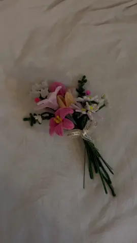 Making a diy bouquet for my mums bday🥰🎀🌸