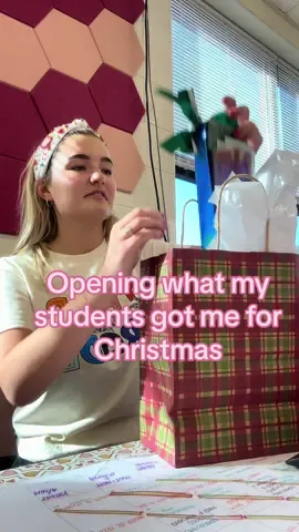 Forever thankful for my students and their families 🥹💓 #thattiktokteacher #teachersoftiktok #teacherlife #youngteacher #christmas #teachers #explore #fyp #teachertok #classroommanagement #christmasbreak #christmashaul 