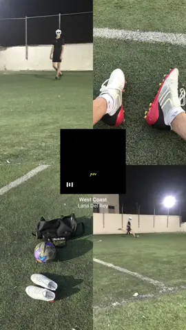 الكره تصلح ما تفسده الحياه ❤️‍🩹⚽️#CapCut #fypシ #fypシ゚viral #اكسبلورexplore #ترند ##فلسطين #الشعب_الصيني_ماله_حل😂😂 ##capcutvelocity #CapCut 