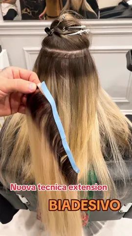 Extension biadesivo ✔️ Riutilizzabile 🤩 Facci sapere cosa ne pensi 👇🏼 #viralvideo #perteeee #andiamoneiperteee #viraltiktok #perte#vogliamocibene #perteeee #viraltiktok 