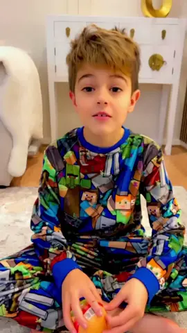 خلوده معو مصاصة على شكل كانديز😳 #اكسبلور #خلودة #انستقرام #رانو #instagram #fyp #explore #istagood #لك #فوريو #fyp #foryou #مشاهير_تيك_توك #يومياتي #فوريو_العرب 