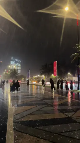 امطرت جدتنا 🥹🌧️ #مطر #جدة #الكورنيش 