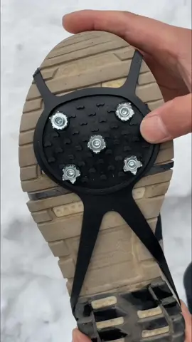 Đế cao su đính gai thép chống #decaosu #trontruot #chongtrontruot #decaosudinhgai #dungcu 