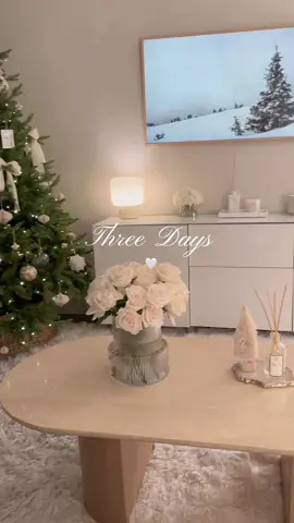 I’m so excited 🫶🏼🎄🕯️🪽 #whitechristmas #cozyaesthetic #christmasdecor #interior #fyp #neutral #style 