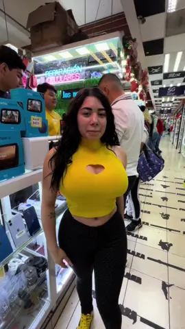 Bonita visita de hoy de @Giselle Montes #guadalajara #comprasonline #comprasdepanico #gisellemontes0 