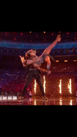 Replying to @mia  #karenyricardo #karenricardo #worldofdance #worldofdanceagain #wod #latindance #latindancer #dance #dancer #danceperformance #dancepartner #danceduet #fyp #fypシ #viral 