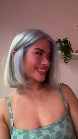 Hair refresh 👩🏼‍🦳 and before anyone says its purple the purple washes out after 1 wash and its left silver lol #hairtutorial #silverhair #shorthair 