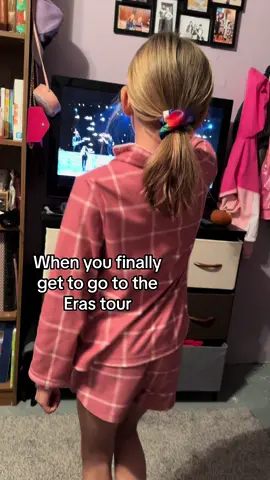 The excitement is real @Taylor Swift #erastour #erastourtaylorswift #taylorswift #swiftmas #swifties #fyp 
