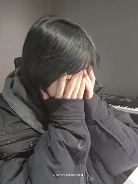 he’s so cute and sleepy im sobbing #txt#txtmoa#txtedits#kpopfyp#beomgyu#beomgyutxt#beomgyuedit 