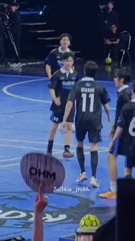 dunk as football player #gmmtvstarlympic #dunknatachai #thaienthu #thailand #fypシ #chen_rcj #joongdunk 