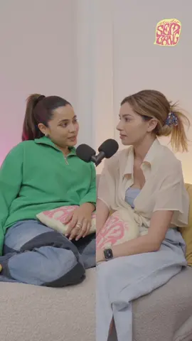 ehh terkejut jap (macam Ame), apa perbezaan hosting dalam bahasa melayu/english selain daripada bahasa itu sahaja? 🤔 #jomsembang kat @YouTube @Spotify & @Apple Podcasts sambil² korang tengah relax time cuti ni! #studiosembang 